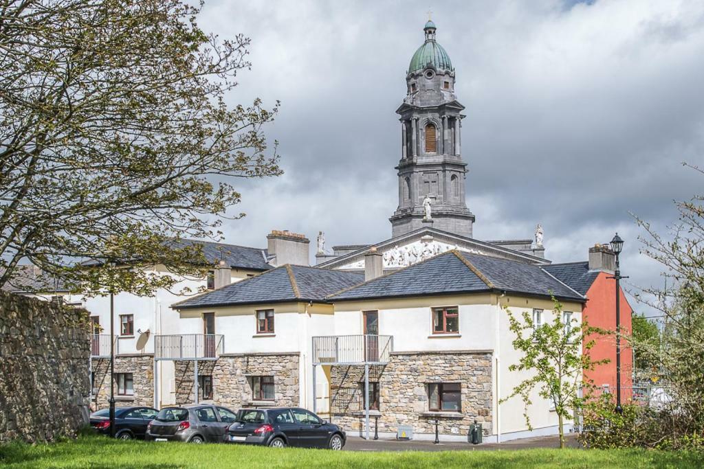 Cathedral View Apartments Longford Esterno foto