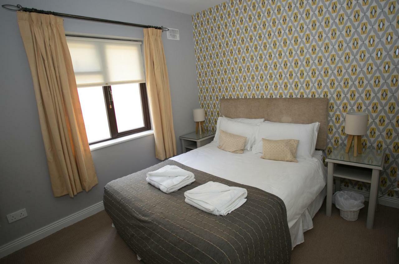 Cathedral View Apartments Longford Esterno foto